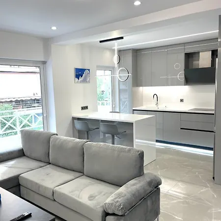 Gk Experience Niarchos Foundation Apartment
